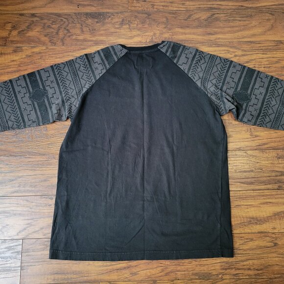 AKADEMIKS Black Gray Geometric Aztec Black Gray 3/4 Sleeve Baseball T-Shirt sz M - Picture 4 of 4